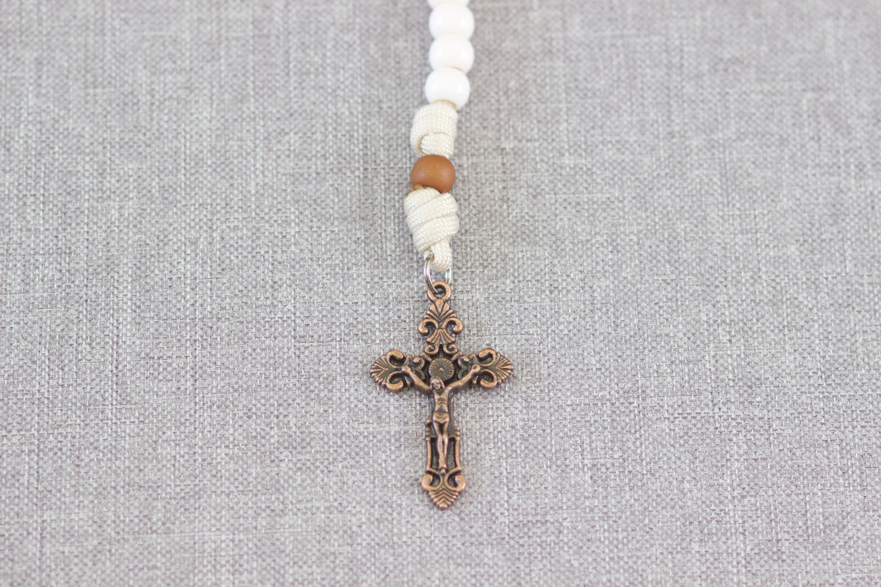 Footprints in the Sand Decade Keychain Rosary